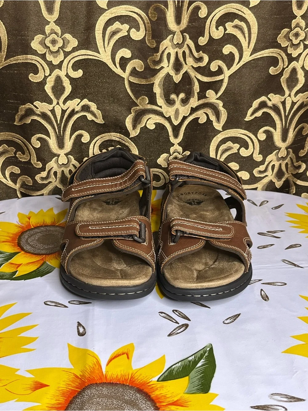 Dockers Men's Newpage River Sandals US M11 - Rust
